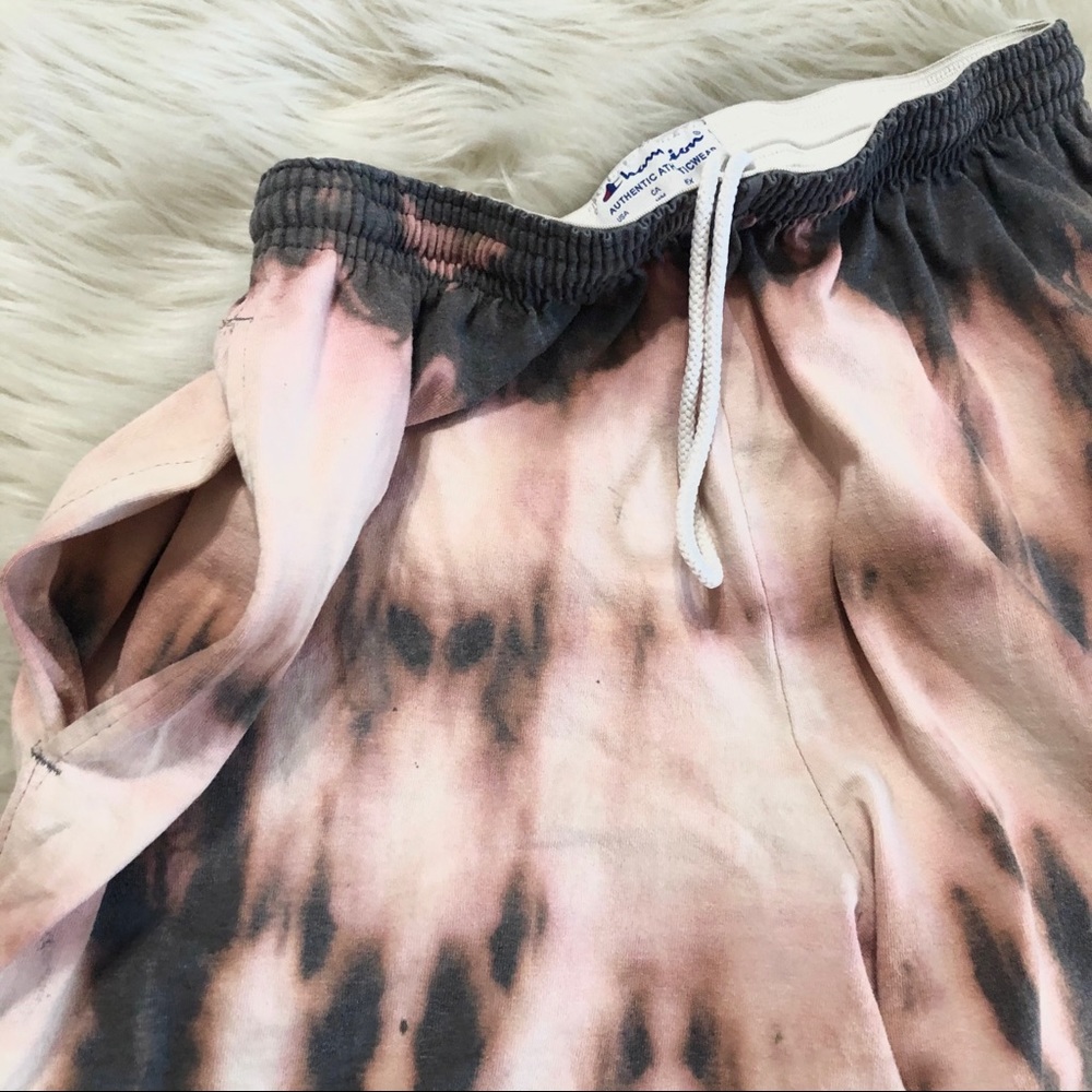 🔴SOLD🔴Champion Bleach Dye Shorts - Picture 3 of 6